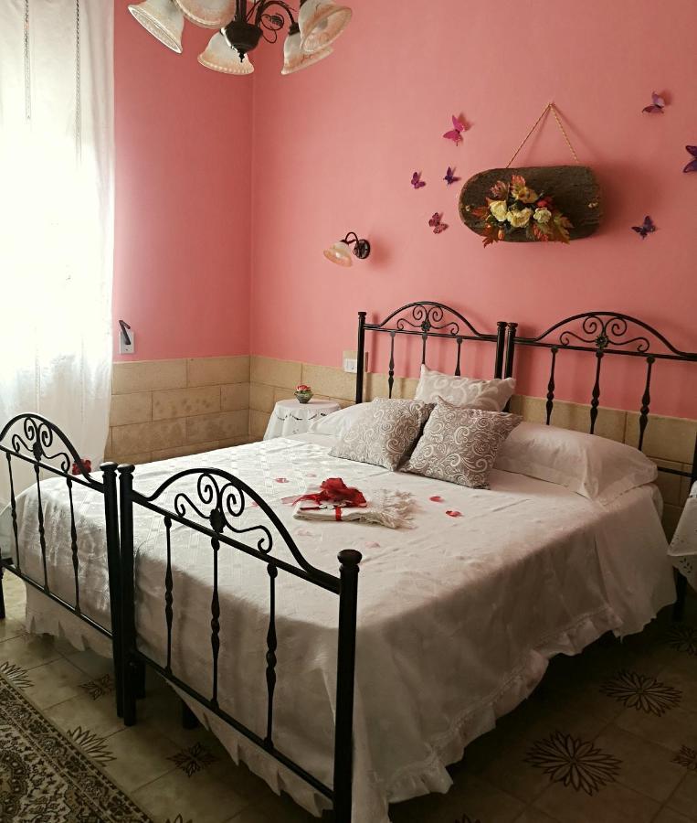 La Casina Di Vanni - Casa Vacanza Nel Cuore Del Salento Arnesano Exterior foto